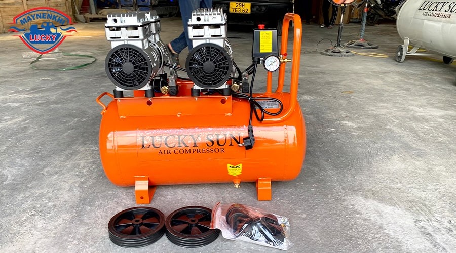 may-nen-khi-piston-khong-dau-hay-co-dau-tot-hon-1