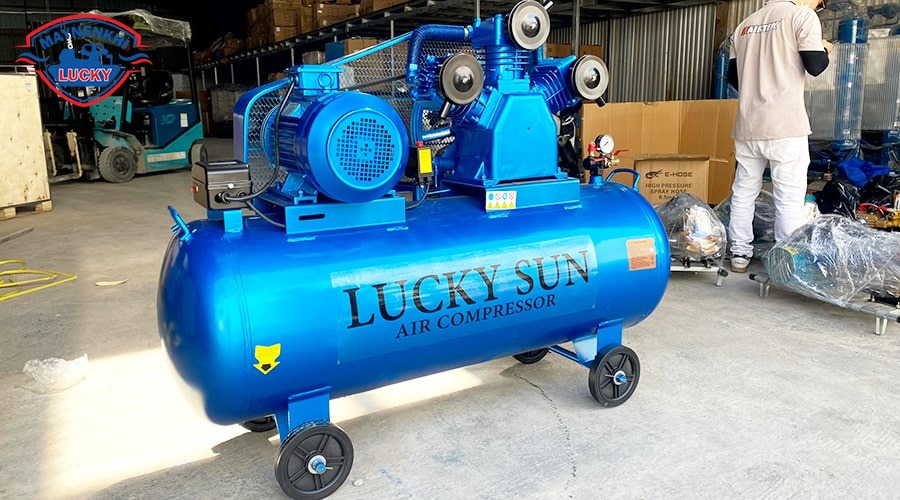 may-nen-khi-piston-khong-dau-300-lit-3