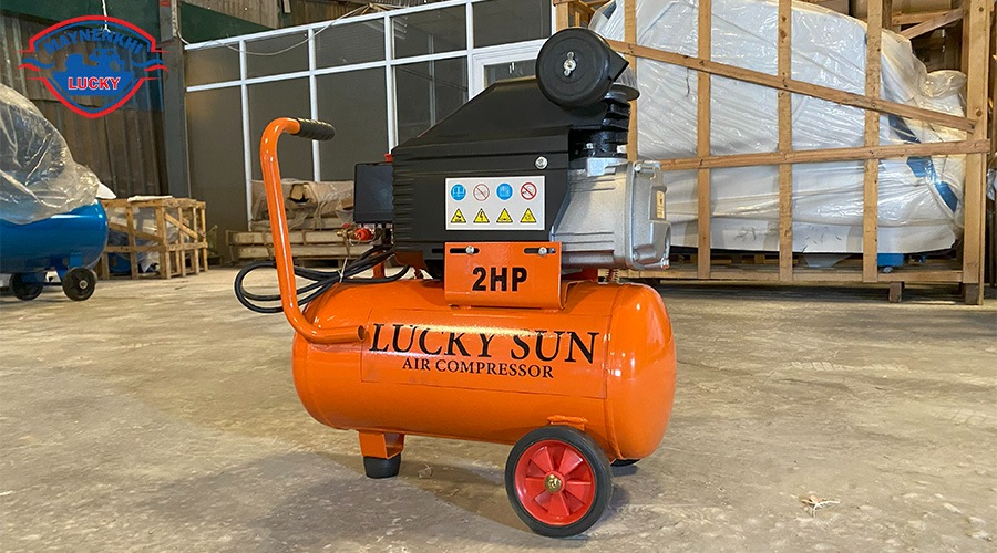 may-nen-khi-mini-phun-son-lucky